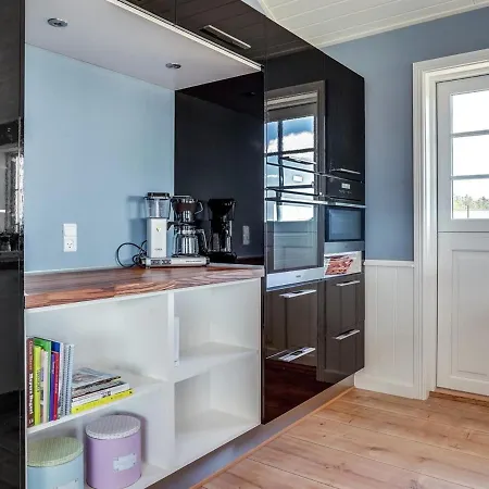 Taija - 1-5km From The Sea In Nw Jutland By Interhome *