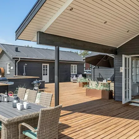 펜션 Taija - 1-5km From The Sea By Interhome 루켄